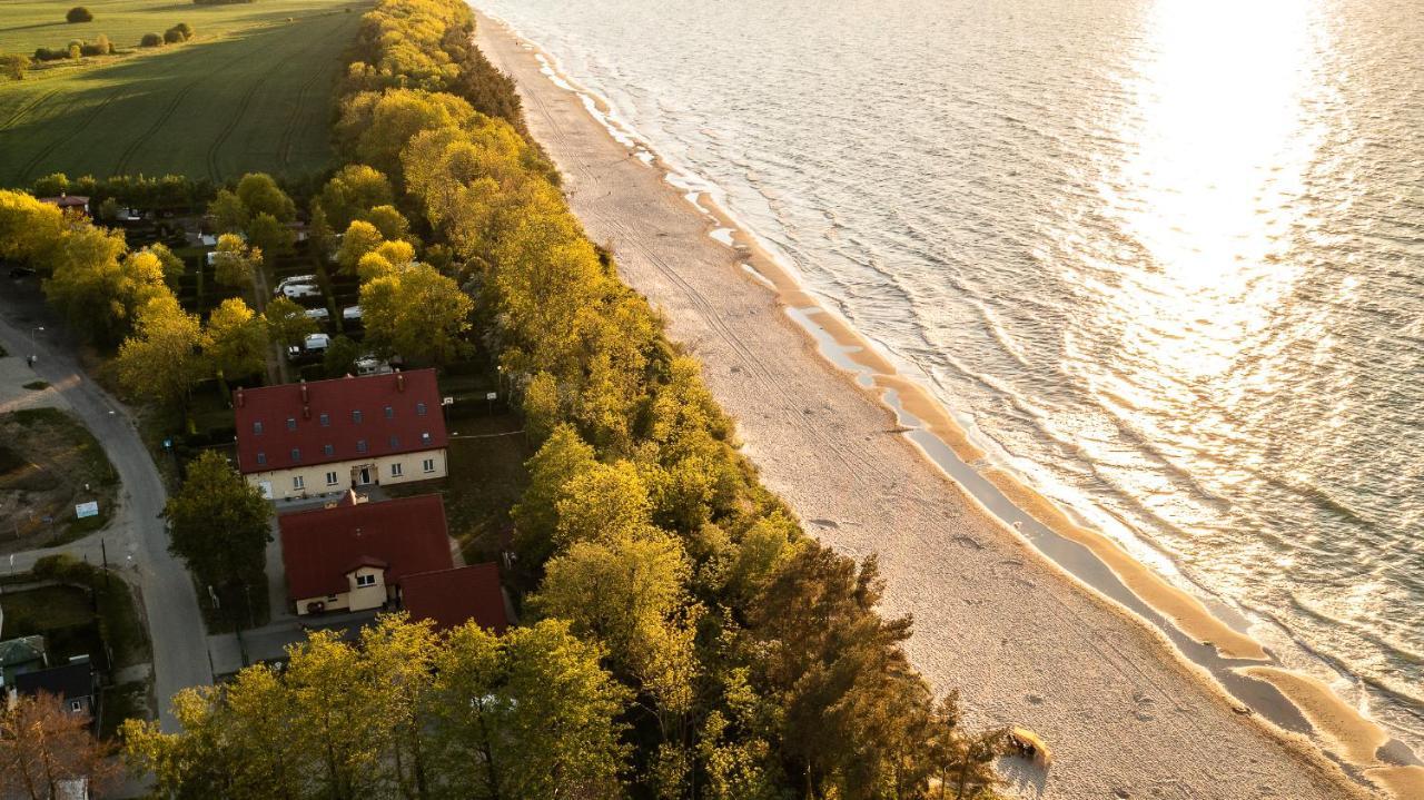 Nad Brzegiem Baltyku Hotel Sarbinowo Exterior photo