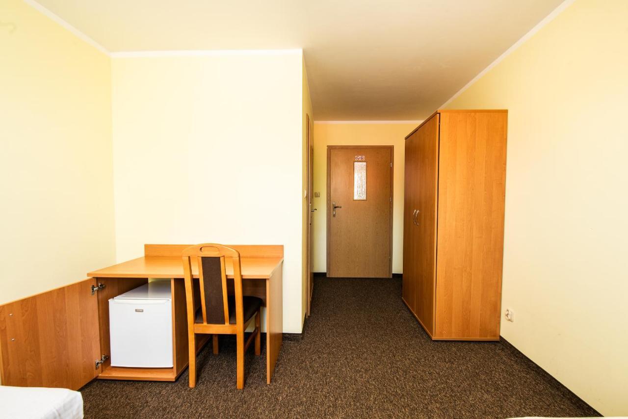 Nad Brzegiem Baltyku Hotel Sarbinowo Exterior photo